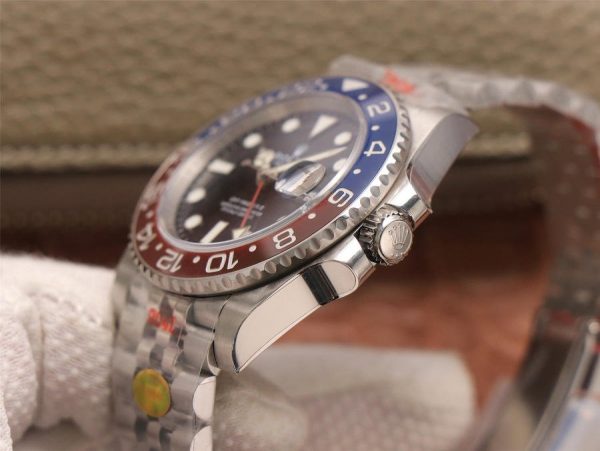 1:1 Superclone Pepsi-Rolex GMT-Master II 126710BLRO(Pepsi) - Image 4