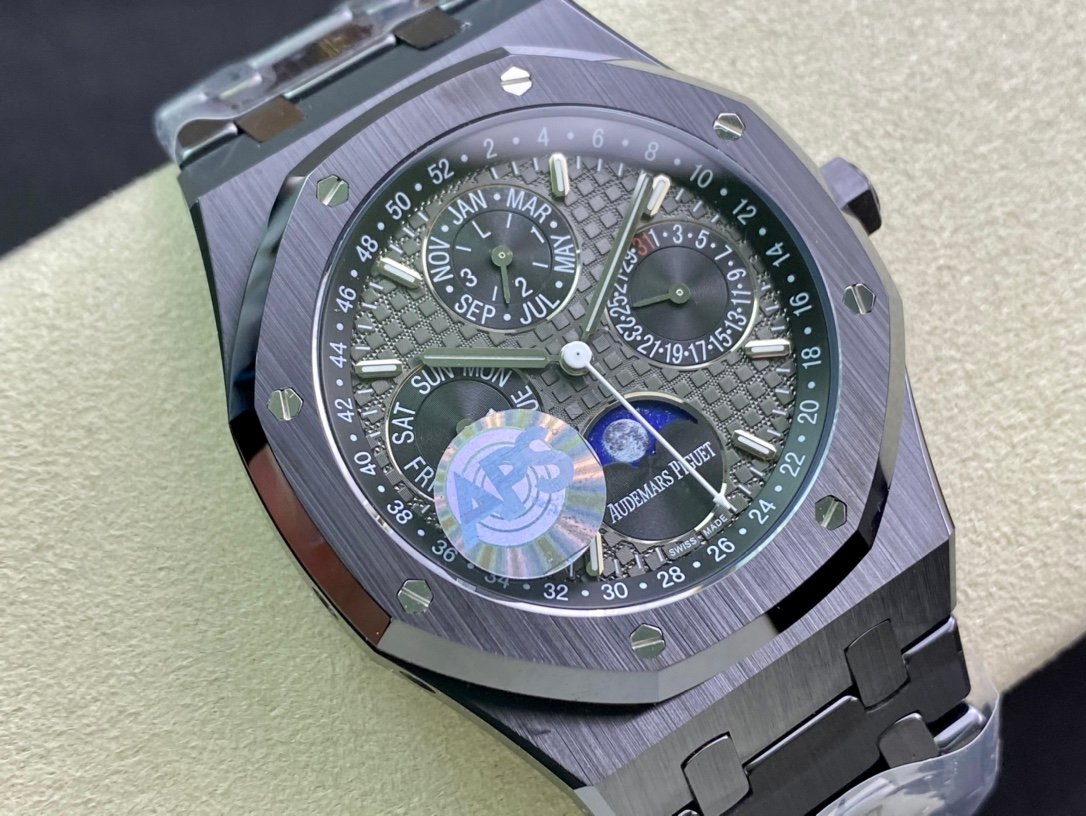 1:1 Superclone Audemars Piguet Black Ceramic 26579 True Moon Phase - Image 2
