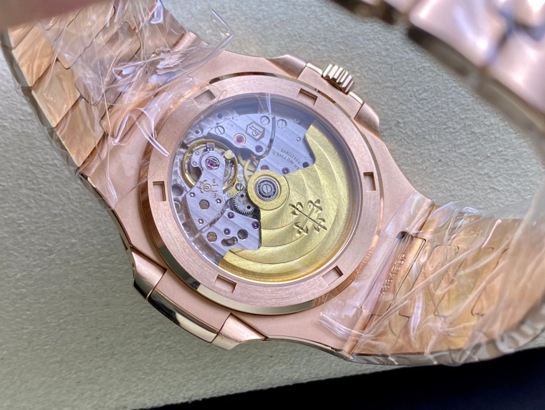 Patek Philippe Nautilus 5723 1:1 Superclone - Image 8