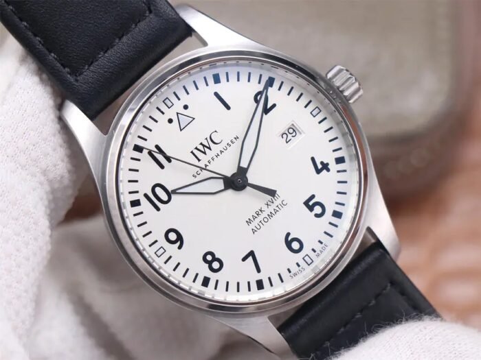World Pilot Mark XVIII watch. - Image 3
