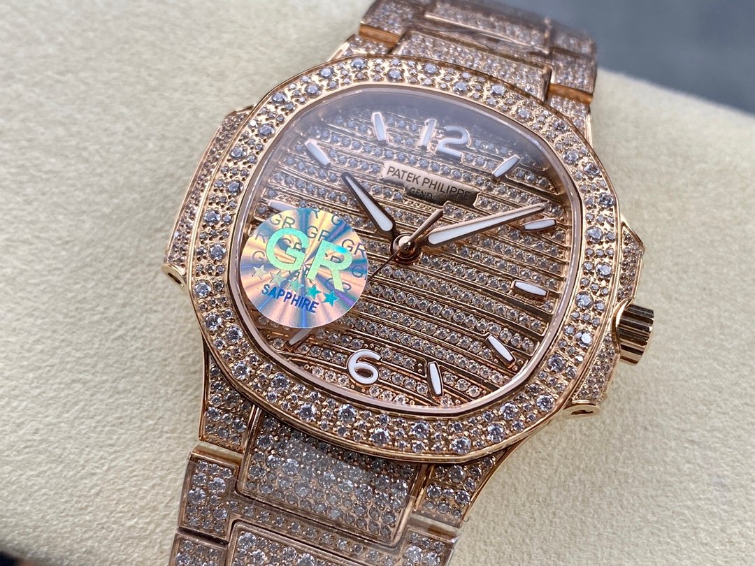 Patek Philippe Aquanaut 7118/1450R-0011 - Image 3