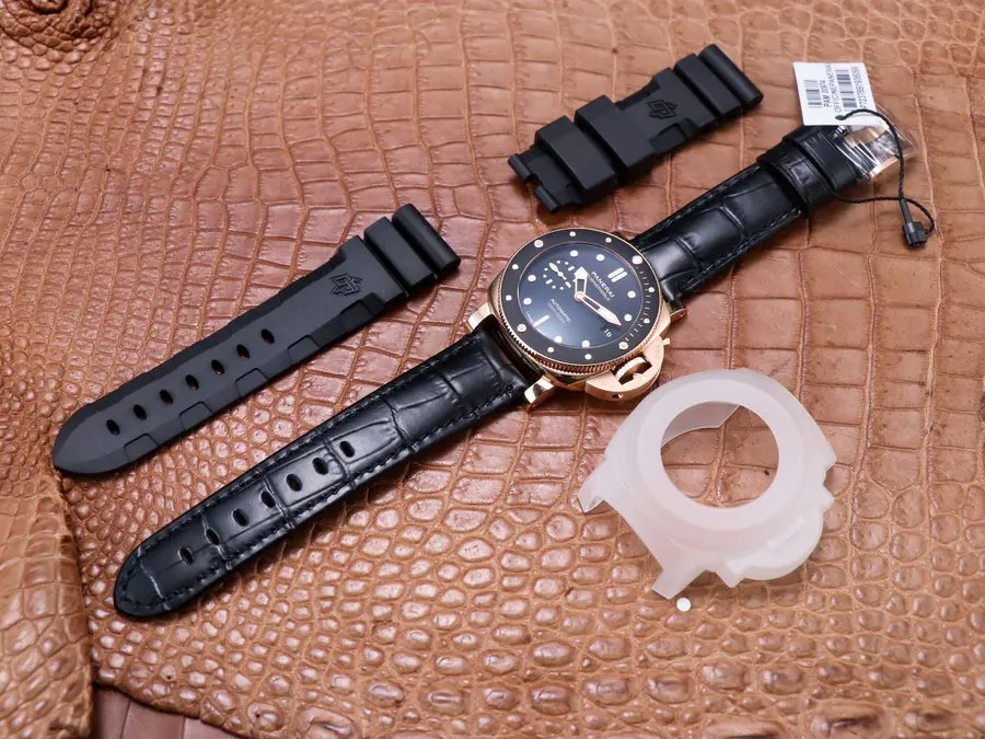 Panerai Luminor Submersible 3 days PAM684 Rose Gold -1:1 Superclone - Image 11