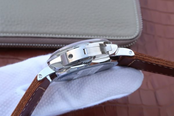 Panerai Luminor PAM662 – 1:1 Superclone - Image 8