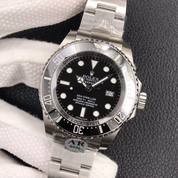 Rolex Sea Dweller 116660(black sea dweller) - Image 4