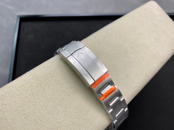 Rolex Oyster Perpetual 41 Ref: 124300(green dial oyester) - Image 9