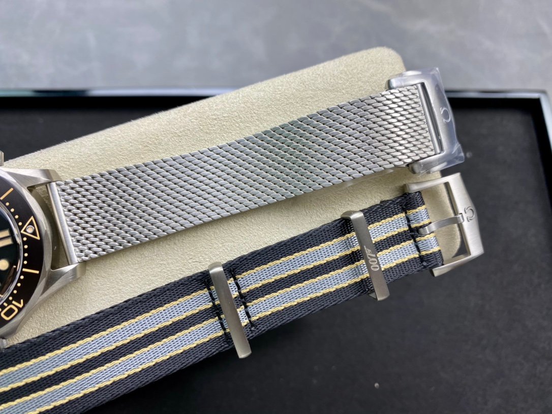 1:1 super clone Omega Seamaster Diver 300M 42mm Titanium(007) - Image 8