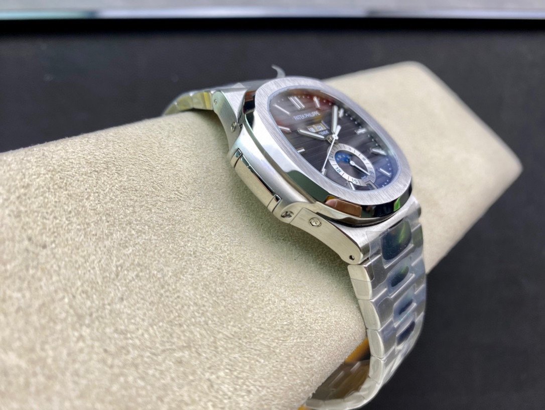 1:1 Superclone Patek Philippe Nautilus Annual Calendar 5726 - Image 6