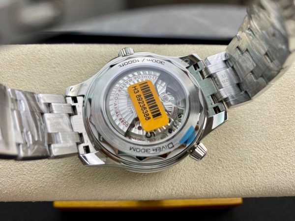 1:1 Superclone-Omega Seamaster Diver 300M Co-Axial Master Chronometer 42mm (White Dial Seamaster) - Image 8