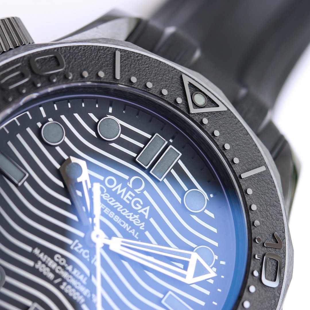 Omega Seamaster Diver 300M Ceramic Black Co-Axial - Image 5