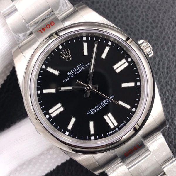 Rolex Oyster Perpetual 41 black face 124300 - Image 4