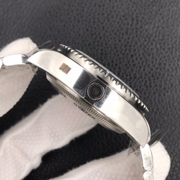 Rolex Sea Dweller 116660 - Image 7