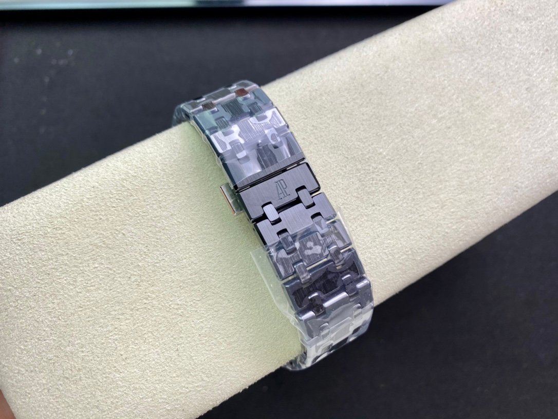 1:1 Superclone Audemars Piguet Black Ceramic 26579 True Moon Phase - Image 9