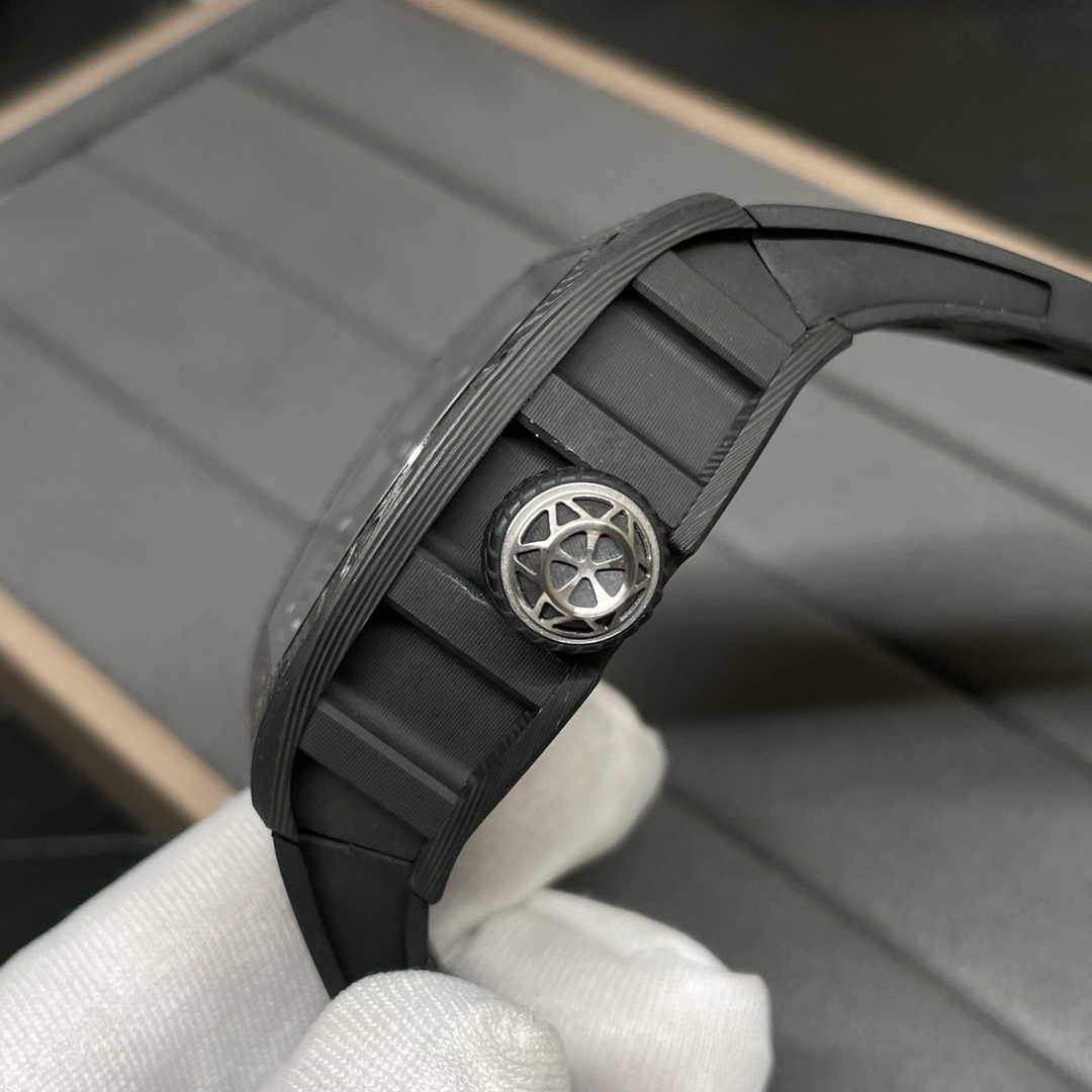 Replica Richard Mille RM 52-05 Tourbillon Pharrell Williams Men’s Watch – Carbon Case - Image 7