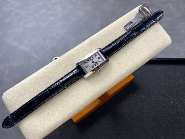 1:1 Super CloneCartier Tank WSTA0050 尺寸 35.4 X 19.4mm - Image 7