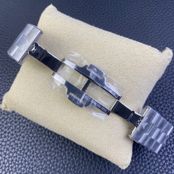 1:1 Super Clone Vacheron (Constantin Overseas 4500V )Series - Image 4