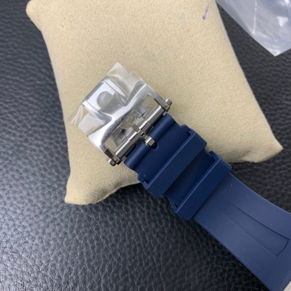 1:1 Super Clone Vacheron Constantin Overseas Multifunctional Blue Dial - Image 4