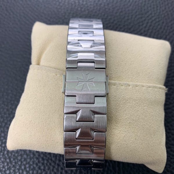 1:1 Super Clone Vacheron Constantin Overseas Blue Dial - Image 4