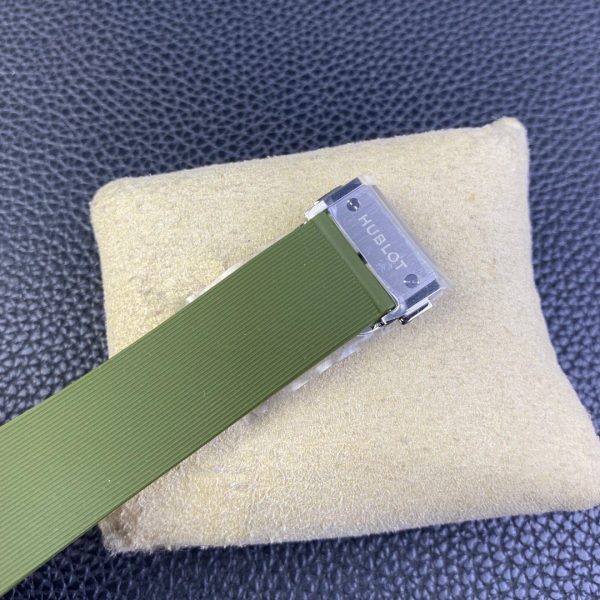 1:1 Super Clone Hublot Titanium 42mm - Image 4
