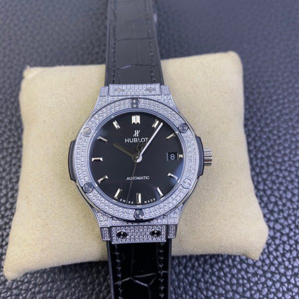 1:1 Super Clone Women’s Hublot Classic Fusion 38mm