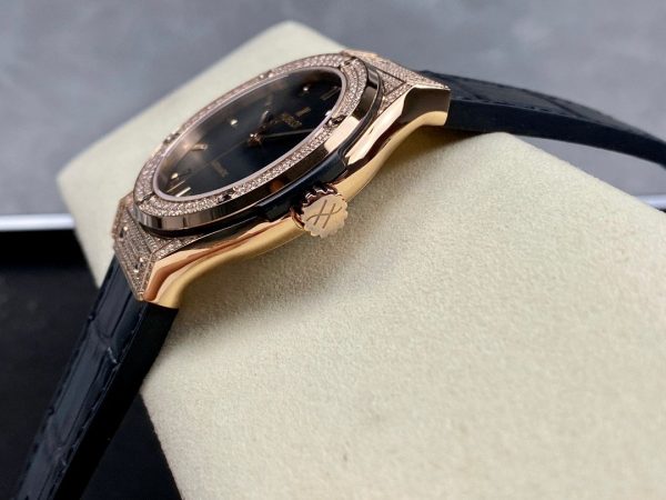 1:1 Super Clone Hublot Titanium 42mm - Image 5