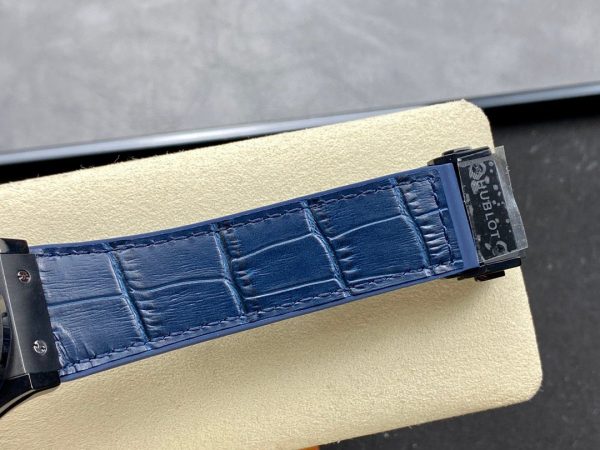 1:1 Super Clone Hublot Titanium 42mm - Image 4