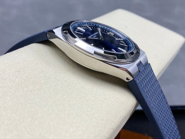 1:1 Super Clone Vacheron Constantin Overseas (4500V Series) - Image 6