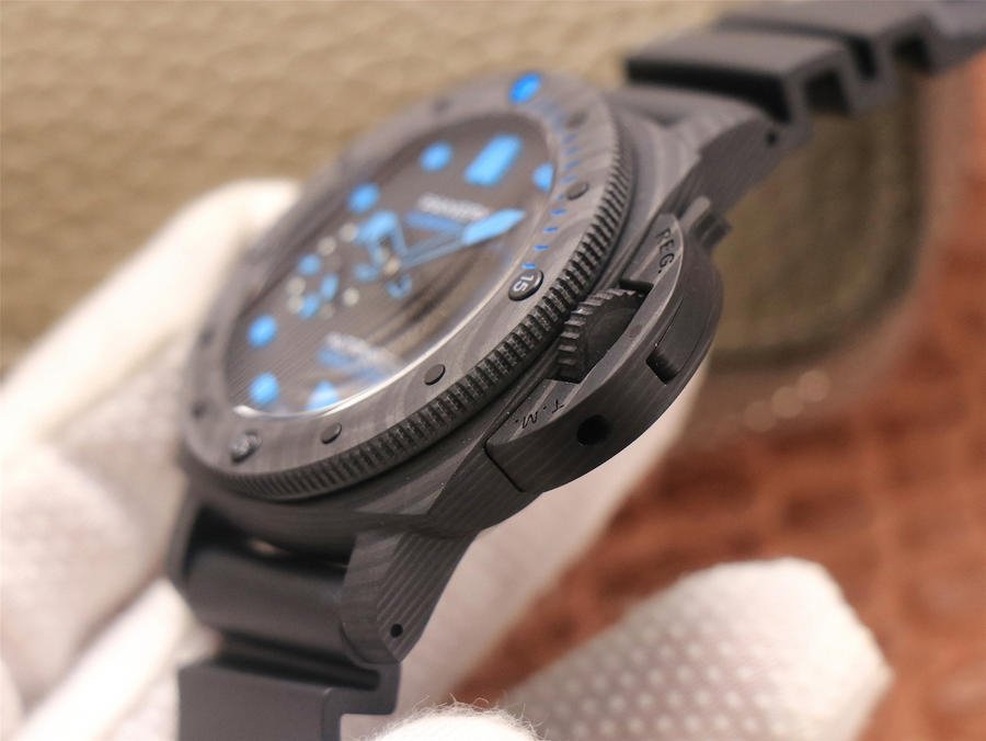 Panerai Luminor Submersible PAM 960- 1:1 Superclone - Image 3