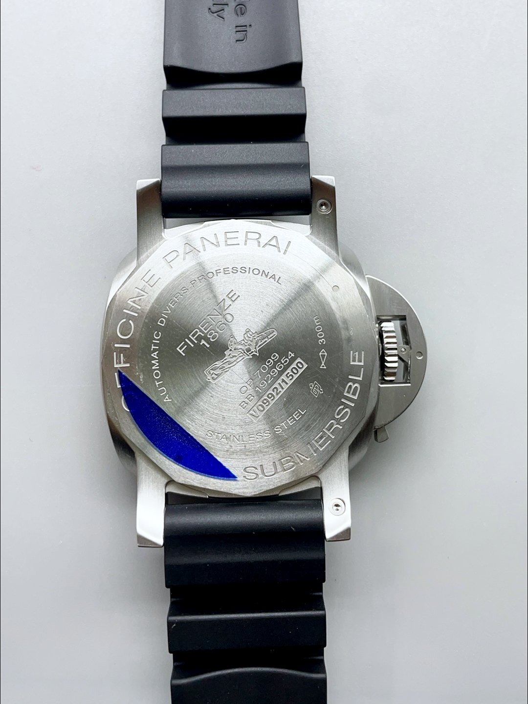 Panerai Luminor Submersible PAM0683 Titanium (1:1Super Clone) - Image 4