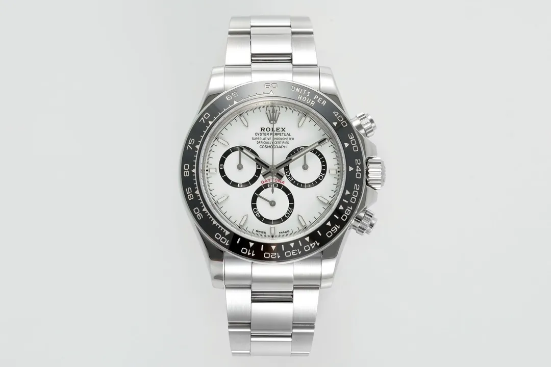 Rolex Daytona M126500LN Watch – Silver, Chronograph Style