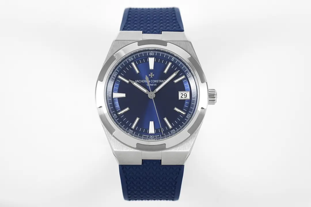 Vacheron Constantin Overseas Blue Dial Stainless Steel Watch with Interchangeable Rubber Strap – 41mm – Quality