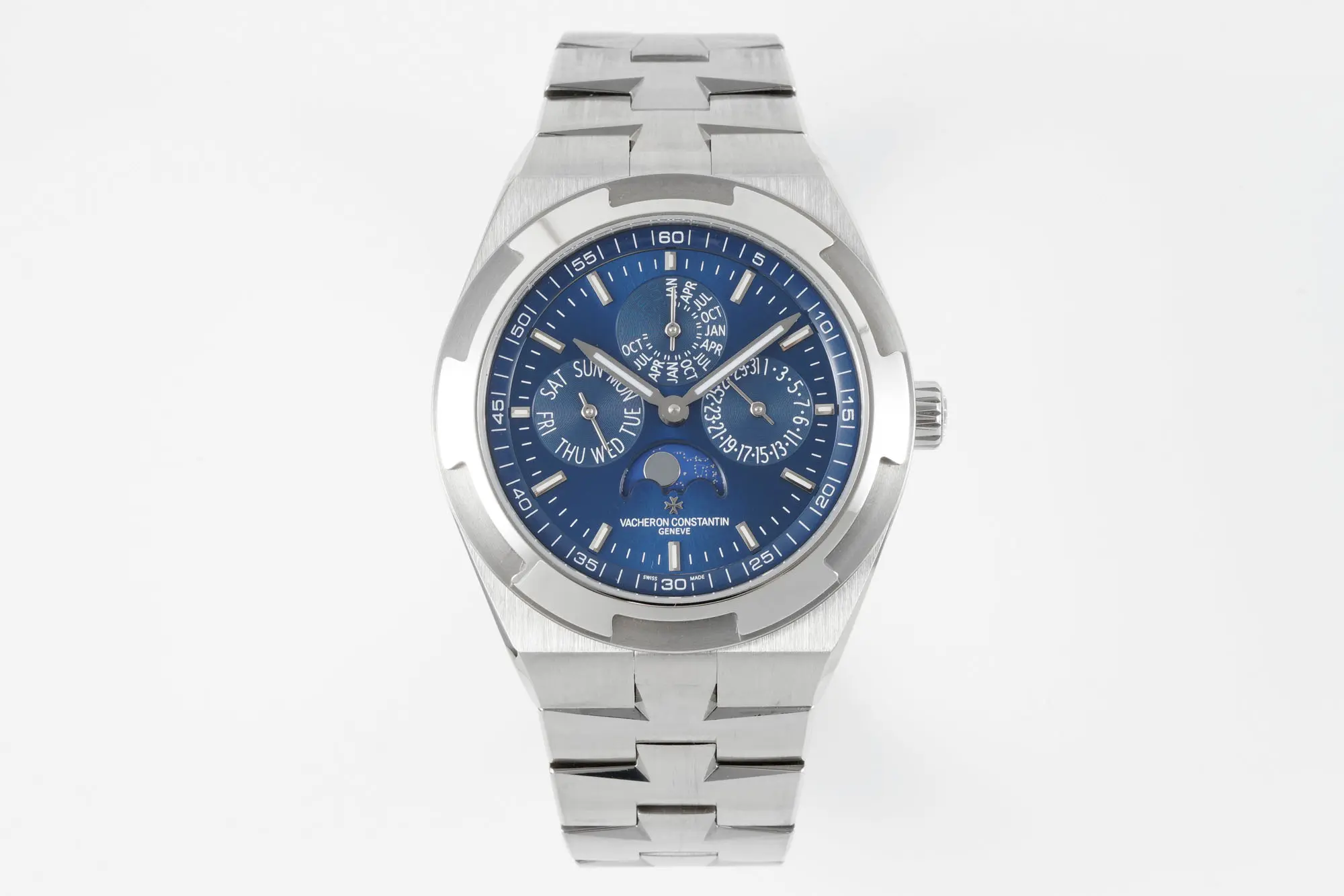 Vacheron Constantin Overseas 4300V Perpetual Calendar Watch – Blue Dial, Stainless Steel Bracelet, Best