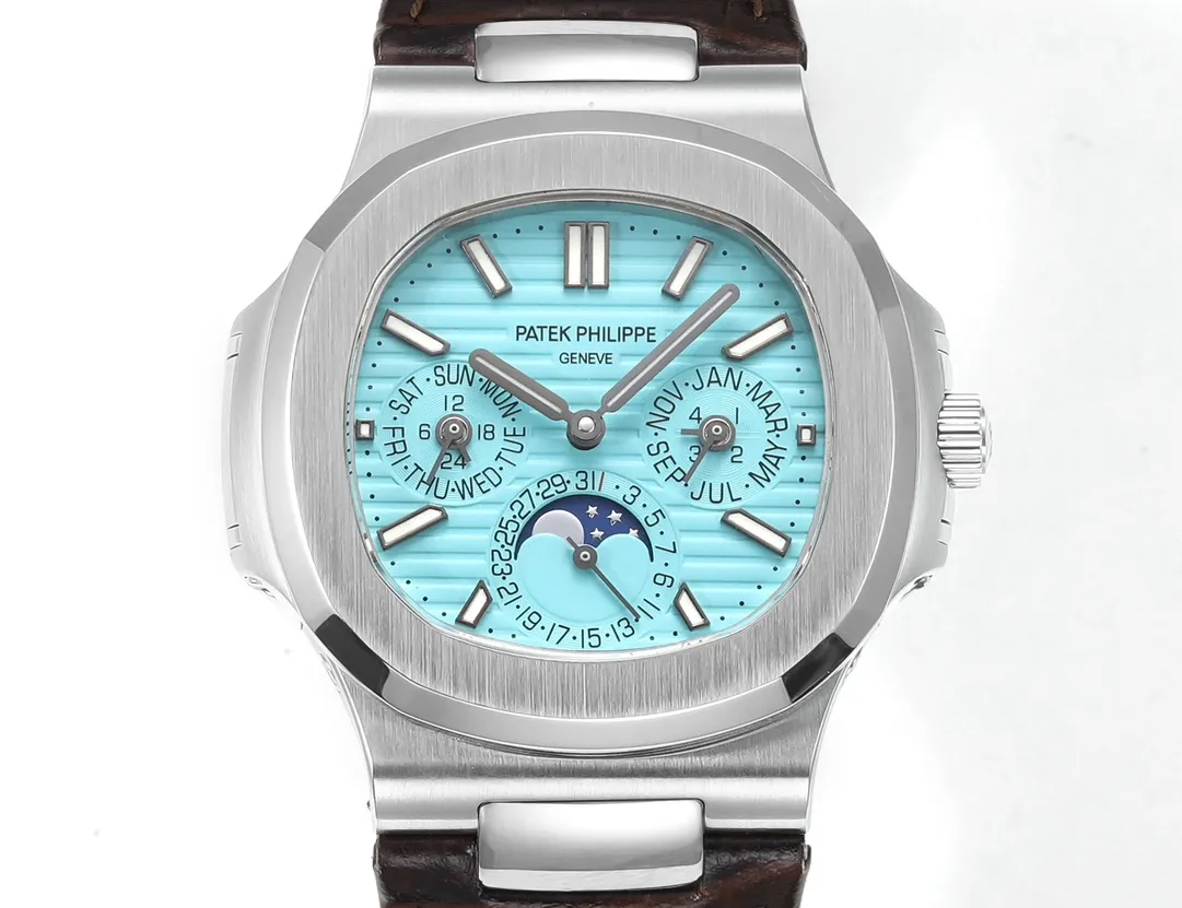 Patek Philippe Nautilus 5740/1G Blue - Image 2