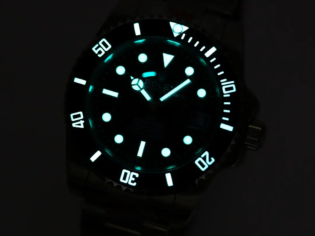 Rolex Submariner PARAKEET – Custom Black Gradient Green Dial with Red Bezel – 904L Stainless Steel by Official Store - Image 2