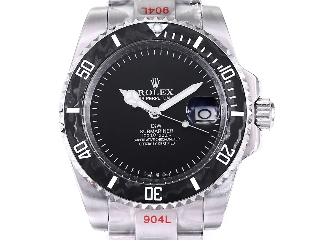 Rolex Submariner PARAKEET – Custom Black Gradient Green Dial, Carbon Fiber Bezel, Stainless Steel - Image 2