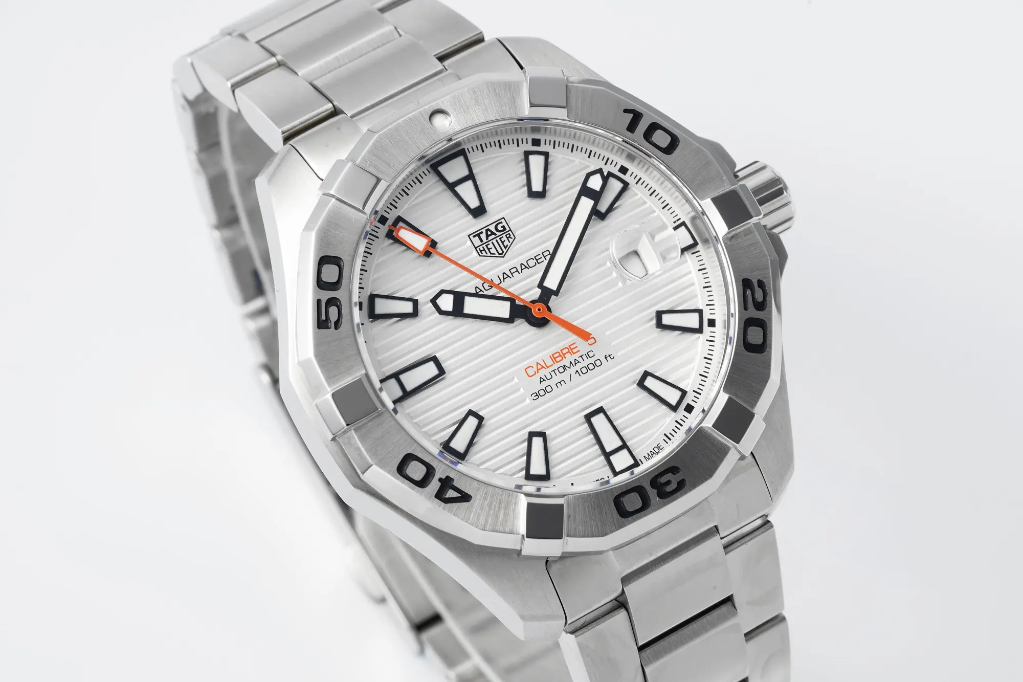 TAG Heuer Super Aquaracer – Silver Stainless Steel, White Dial, Formal Casual - Image 9
