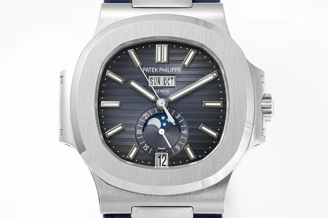 Patek Philippe Nautilus 5726/1A Blue Rubber - Image 2