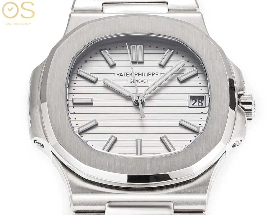 Patek Philippe Nautilus 5711/1A Silver - Image 2