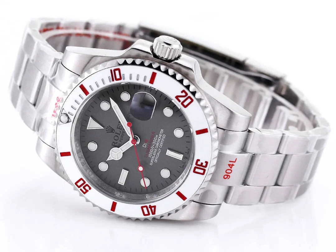 Rolex Submariner PARAKEET – Custom Gradient Green Dial, Carbon Fiber Bezel, Stainless Steel - Image 3