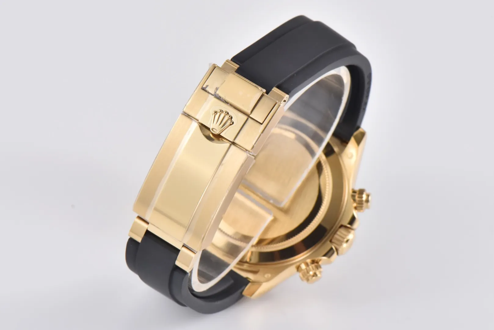 Rolex Daytona 116518 – Gold with Rubber Strap - Image 3