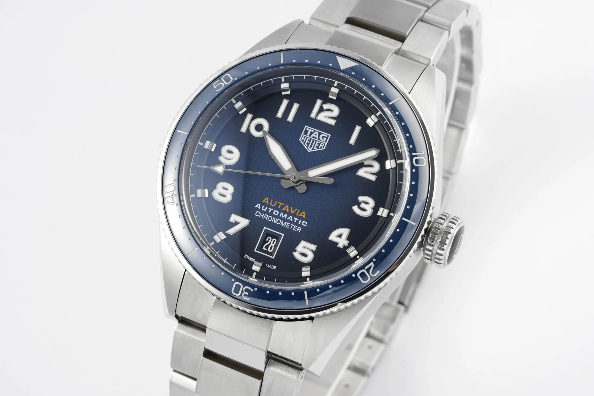 TAG Heuer – Blue Dial, Stainless Steel, Automatic Movement, Formal & Casual - Image 8