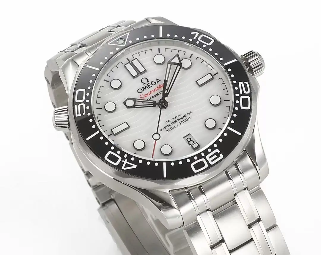 Omega Seamaster Planet Ocean 600m Co-Axial Master Chronometer 42mm Diver’s Watch – Stainless Steel with Black Ceramic Bezel, White Dial - Image 3