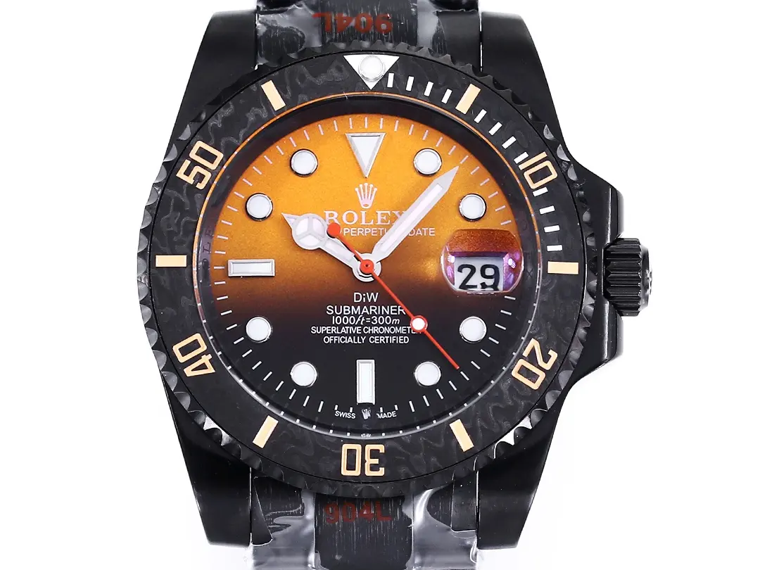 Rolex Submariner PARAKEET – Custom Gradient Green Dial, Black Carbon Fiber Bezel, 904L Steel - Image 4
