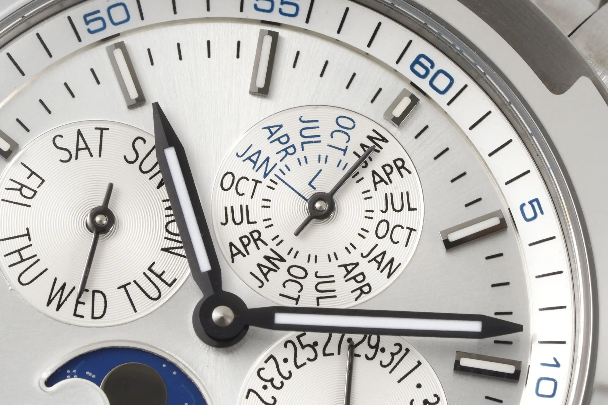 Vacheron Constantin Overseas 4300V Perpetual Calendar Watch – Silver Dial, Stainless Steel Bracelet, Best - Image 4