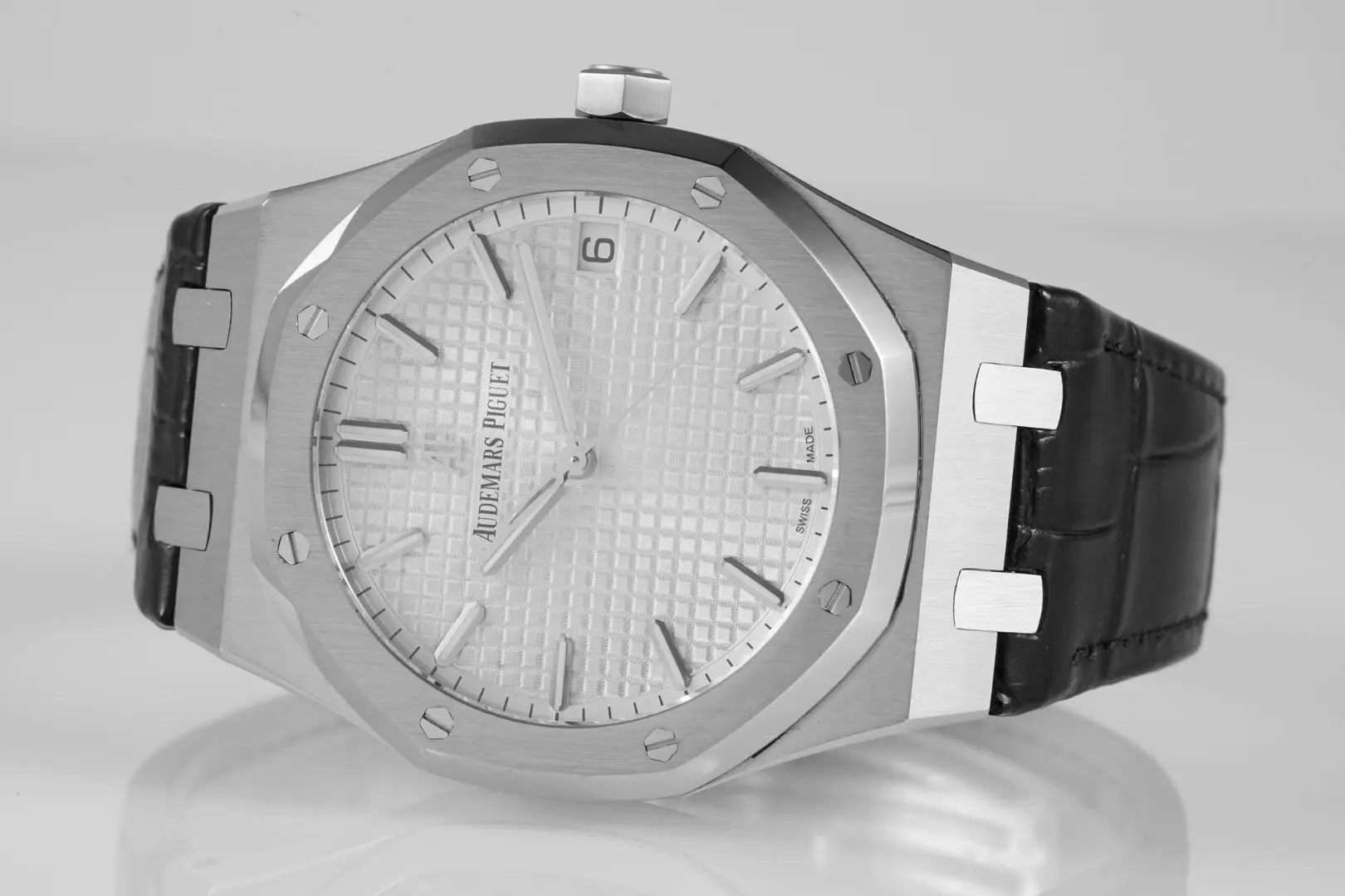 Audemars Piguet Royal Oak 15500 Silver - Image 4
