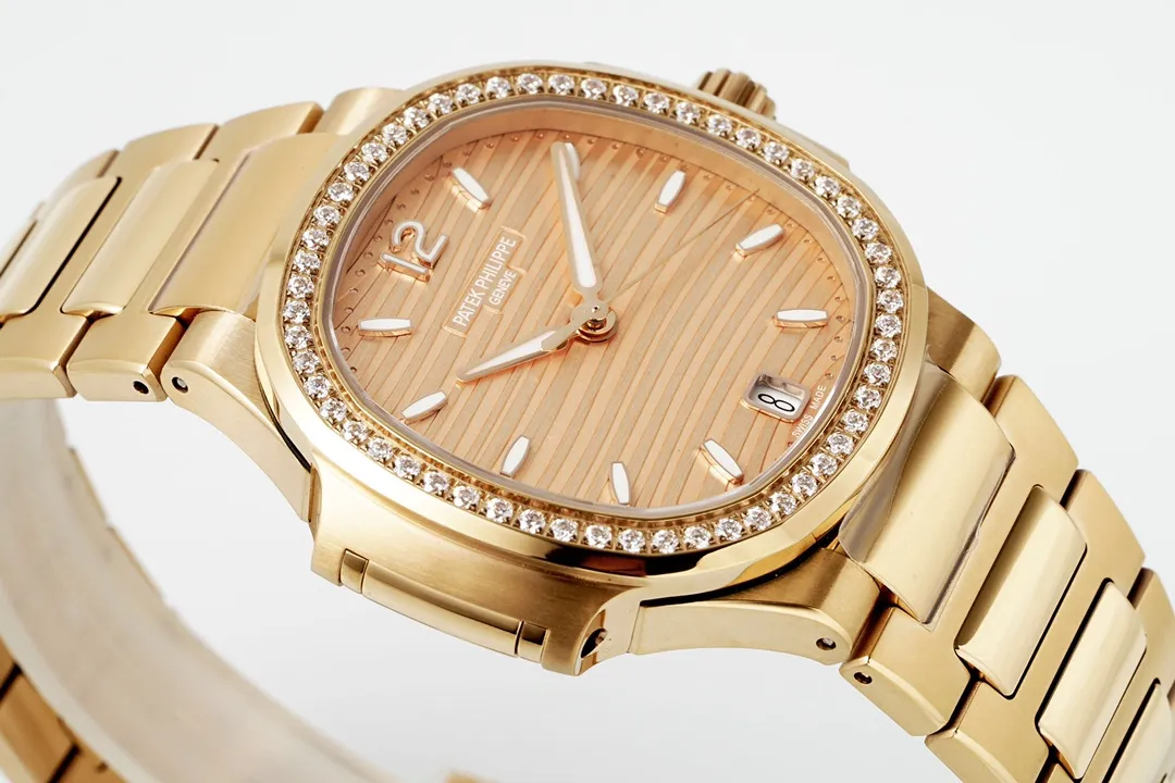 Patek Philippe Nautilus 7118 Rose Gold - Image 4