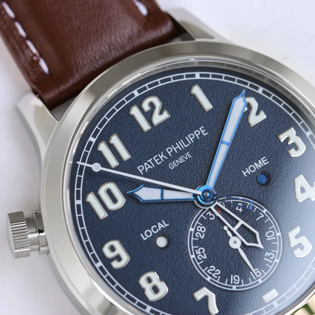 Patek Philippe Calatrava 5524 Blue Dial - Image 4