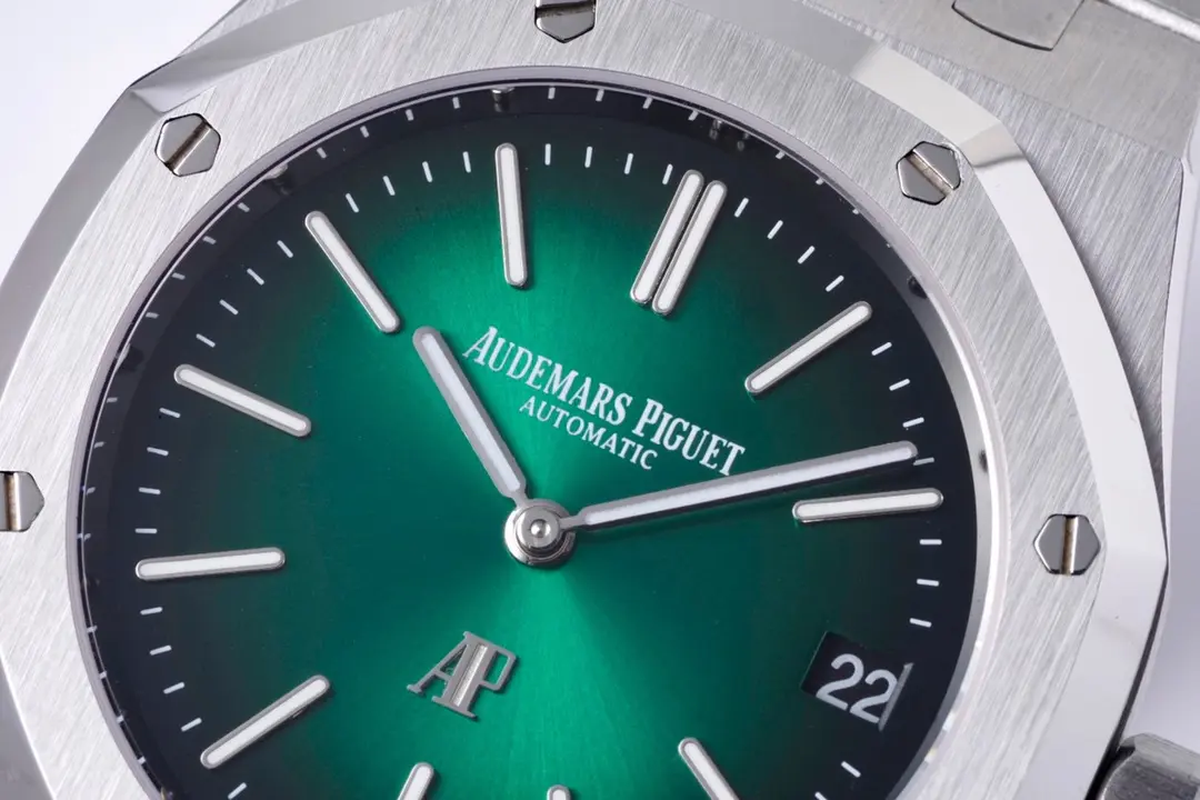 Audemars Piguet Royal Oak 15202 Green Steel - Image 4