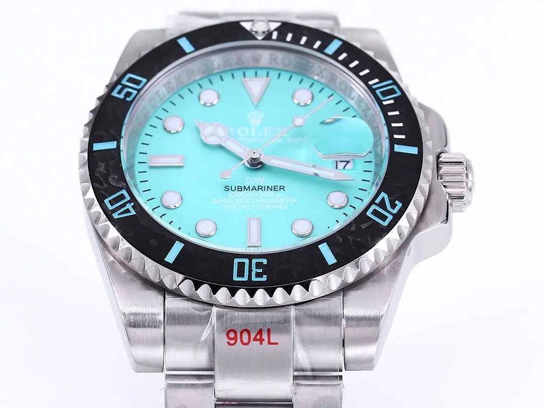 Rolex Submariner PARAKEET Custom Watch – Gradient Green Dial, Carbon Fiber Bezel, Stainless Steel - Image 5