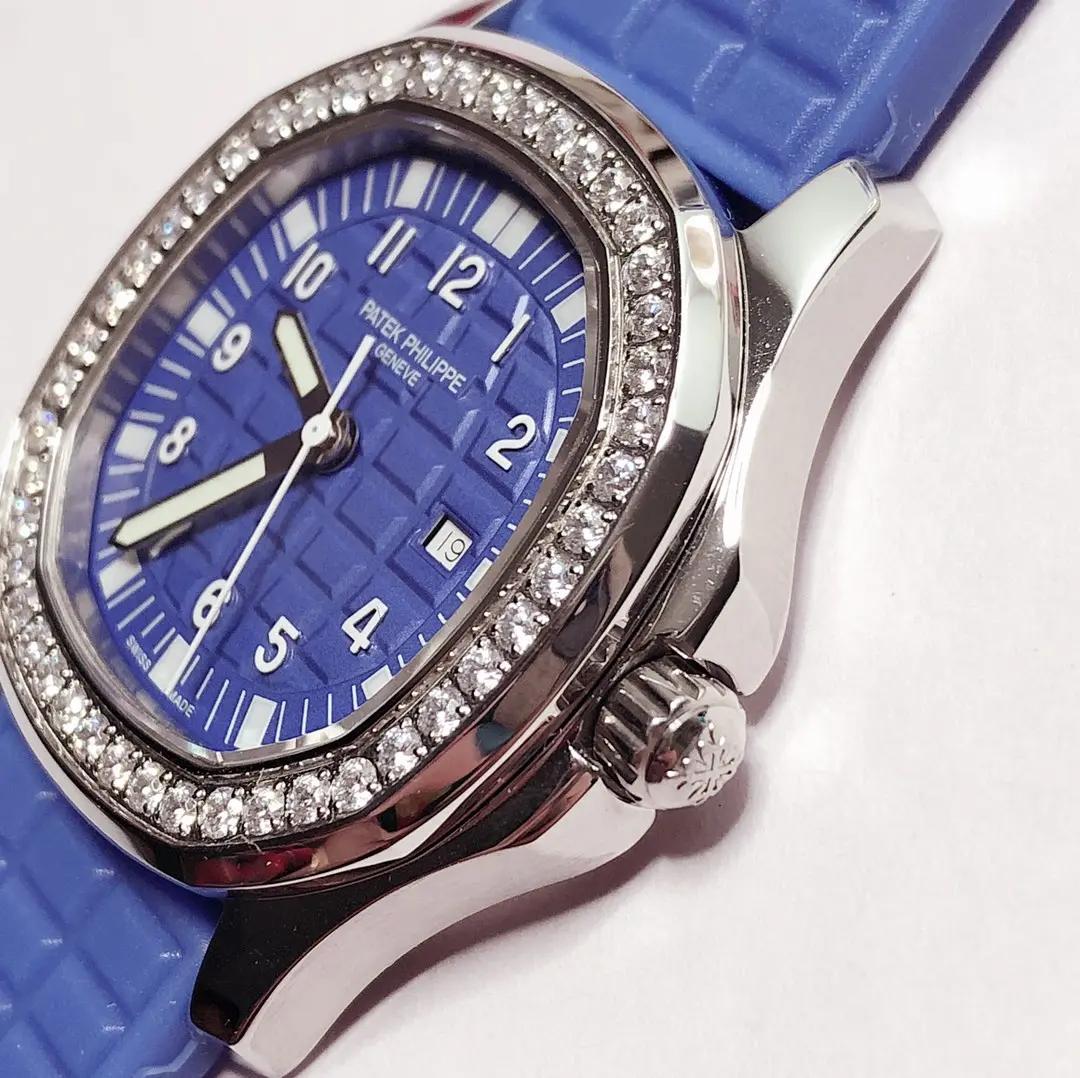 Patek Philippe Aquanaut Quartz Blue - Image 9