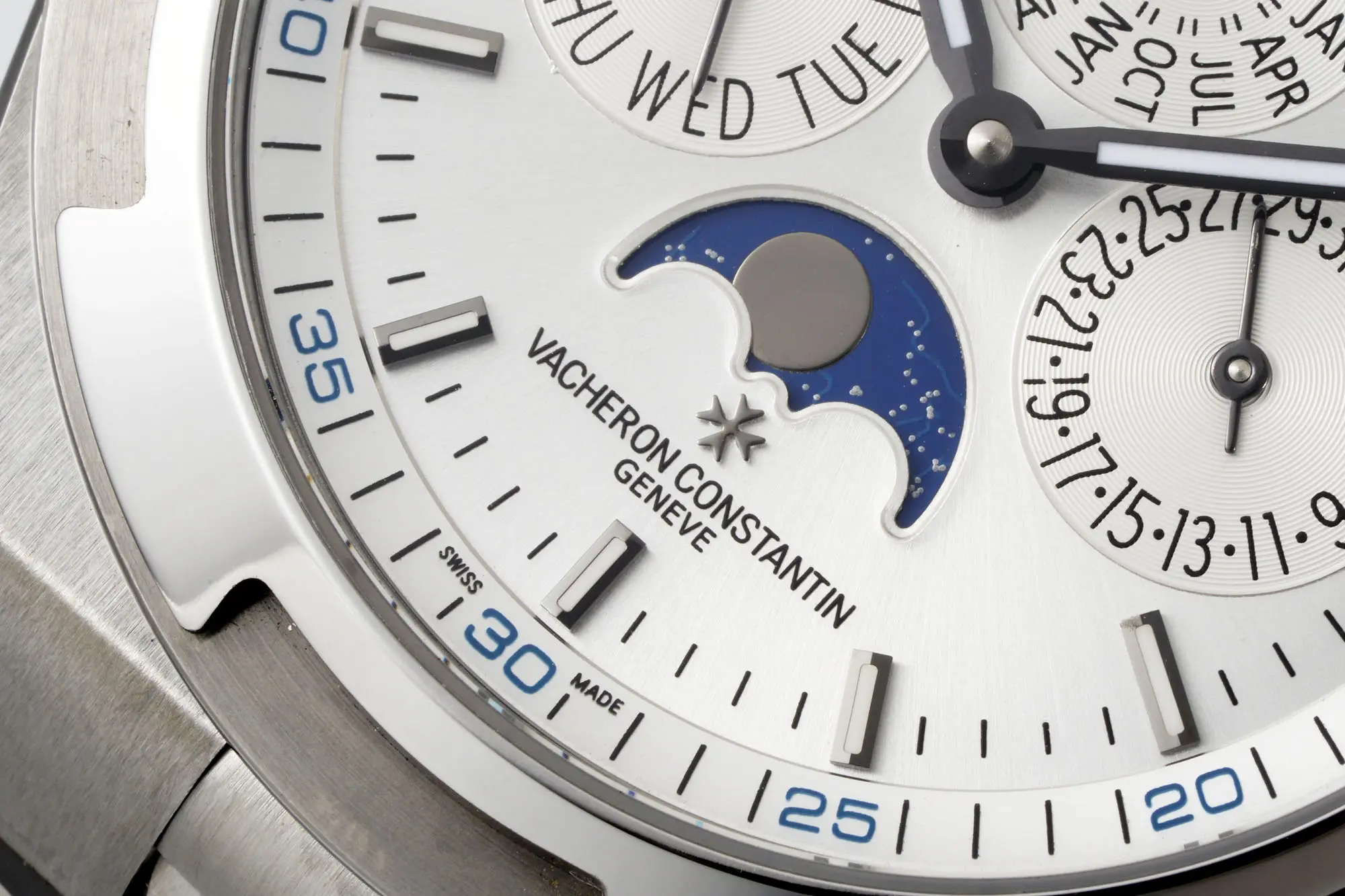 Vacheron Constantin Overseas 4300V Perpetual Calendar Watch – Silver Dial, Stainless Steel Bracelet, Best - Image 5